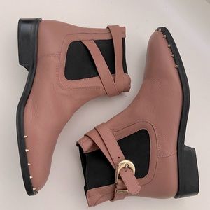 **NEW** River Island Genuine Leather Chelsea Ankle Boot - Size 9 US / 7 UK